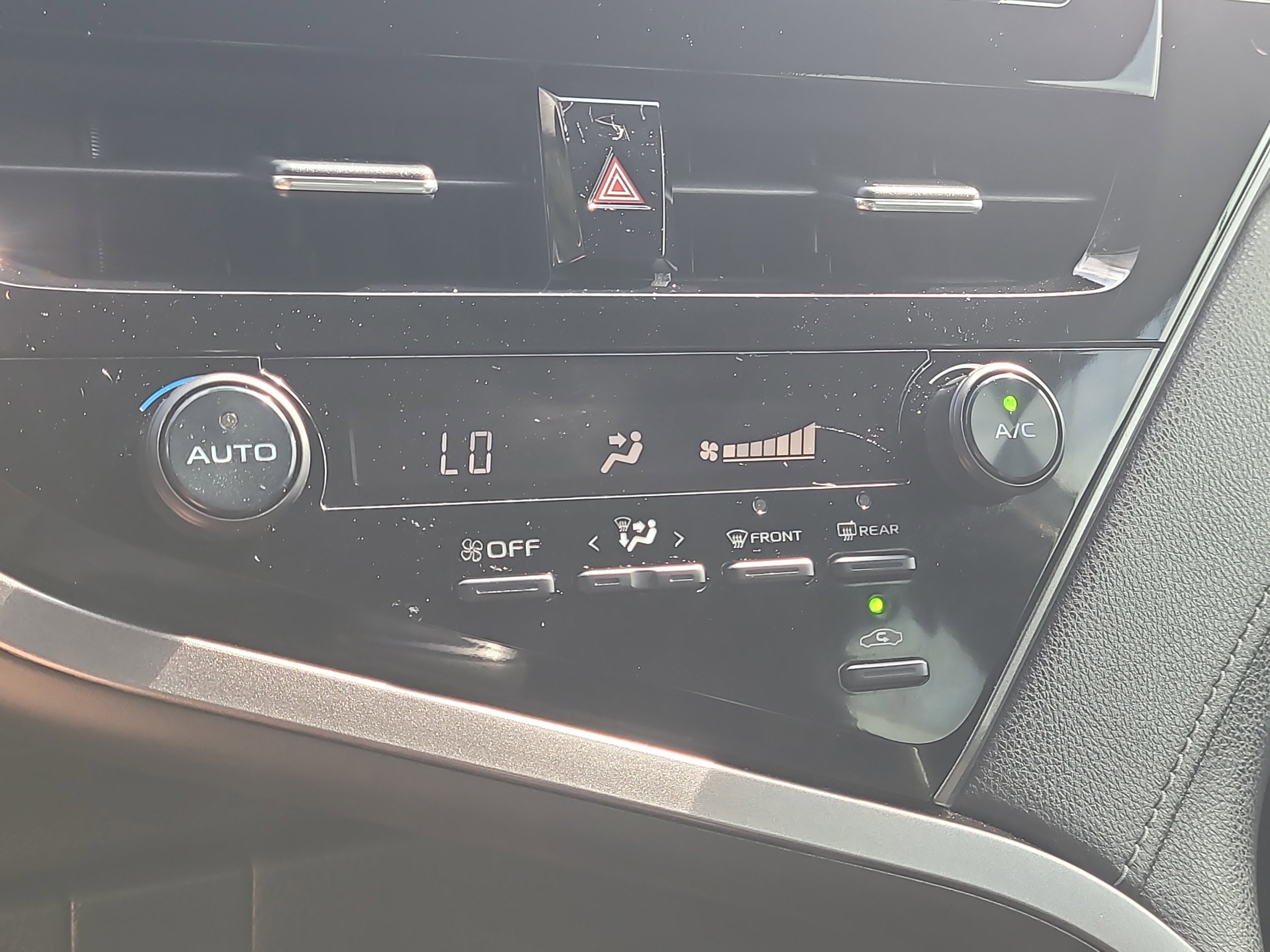 Used 2021 Toyota Camry SE image 23