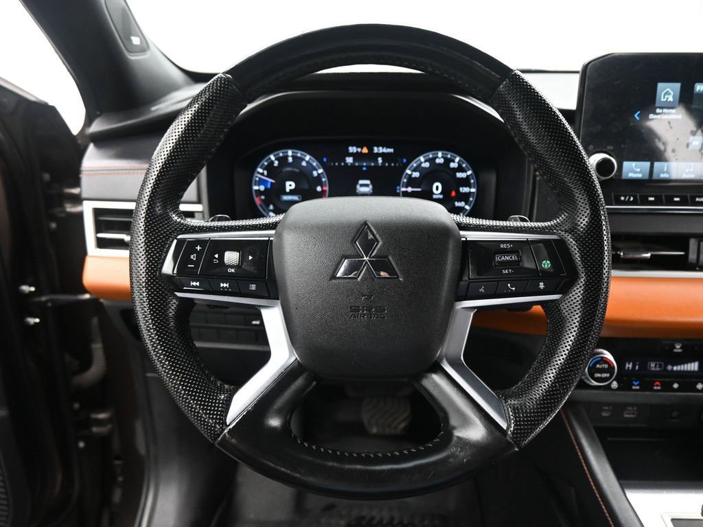 Used 2022 Mitsubishi Outlander SEL image 11