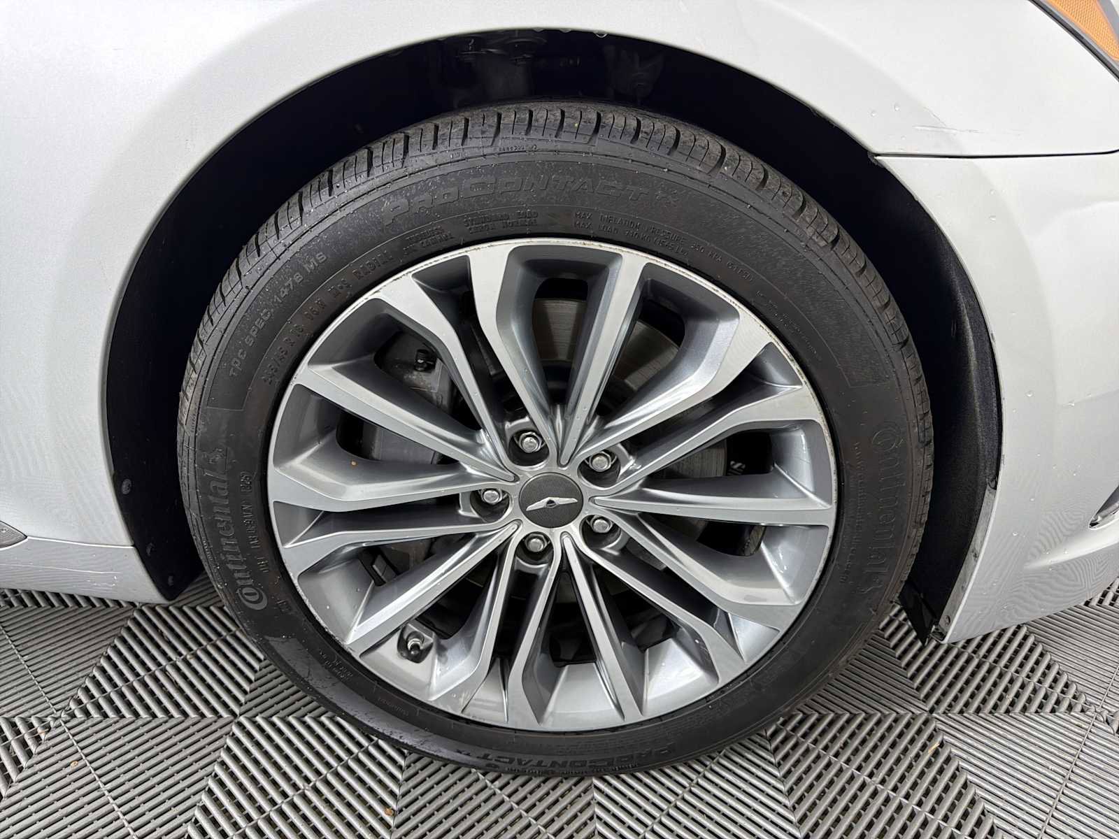 Used 2017 Genesis G80 3.8 image 10