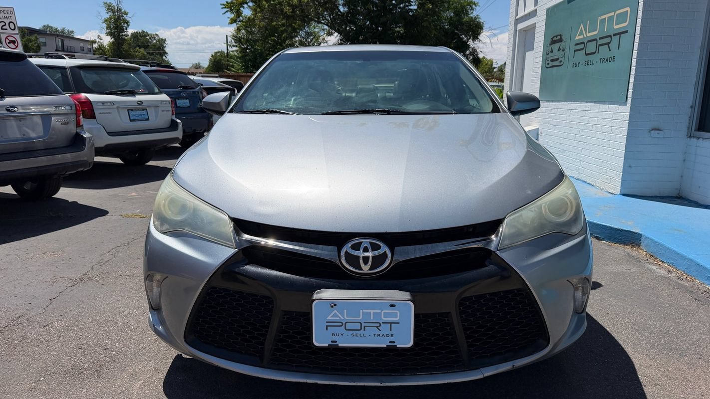 Used 2016 Toyota Camry SE FWD image 6