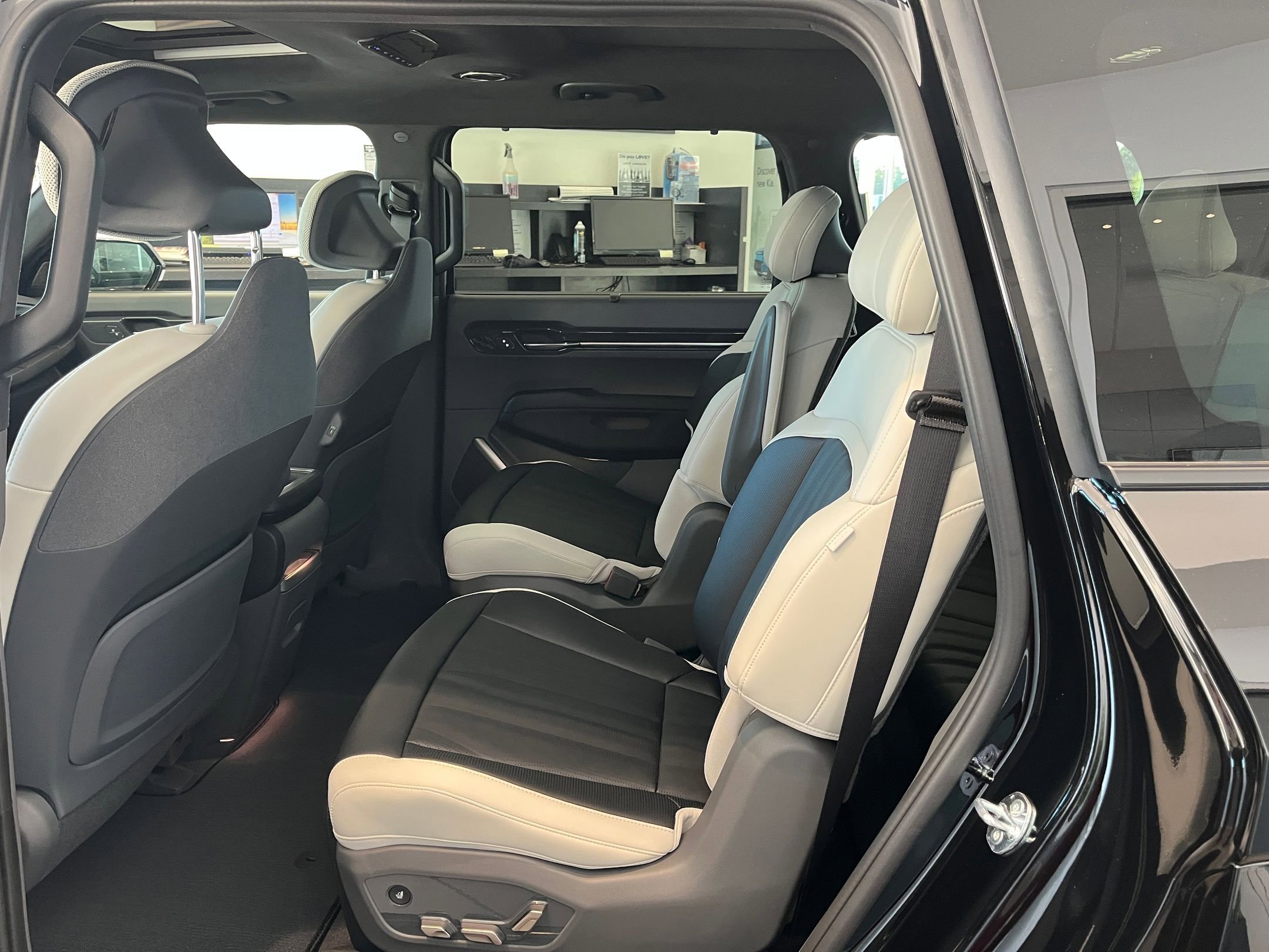 New 2026 Kia EV9 GT-Line image 15