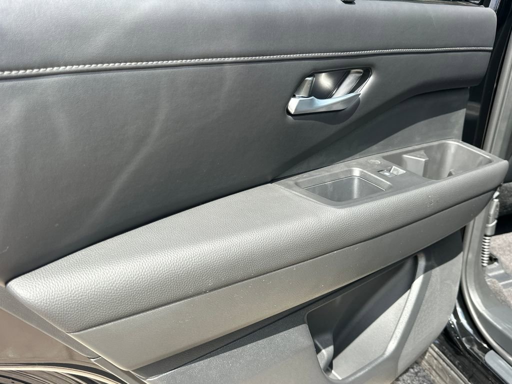 New 2026 Nissan Pathfinder SL w/ SL Premium Package image 14