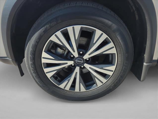 Used 2023 Nissan Rogue SV image 22