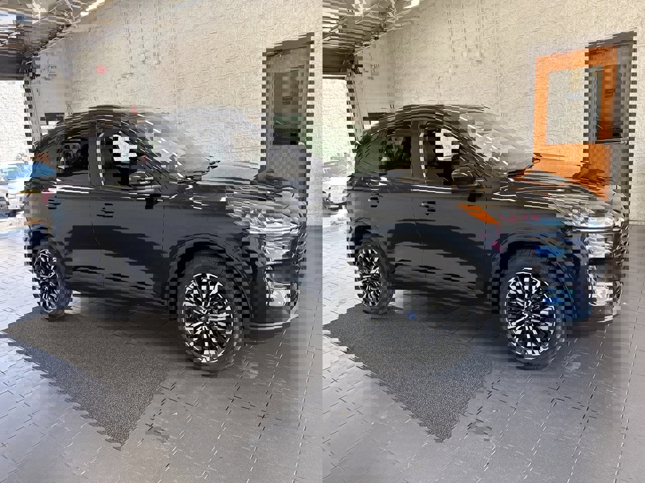 Used 2021 Ford Escape SEL w/ SEL Stealth AWD Package