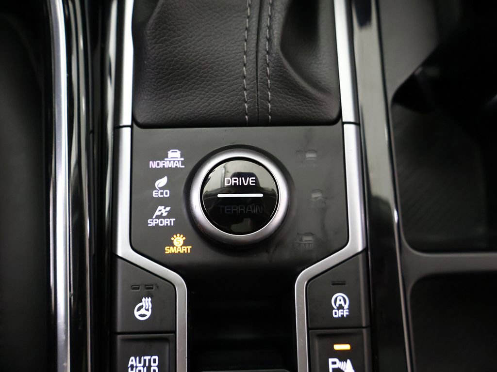 Used 2025 Kia Sorento AWD image 57