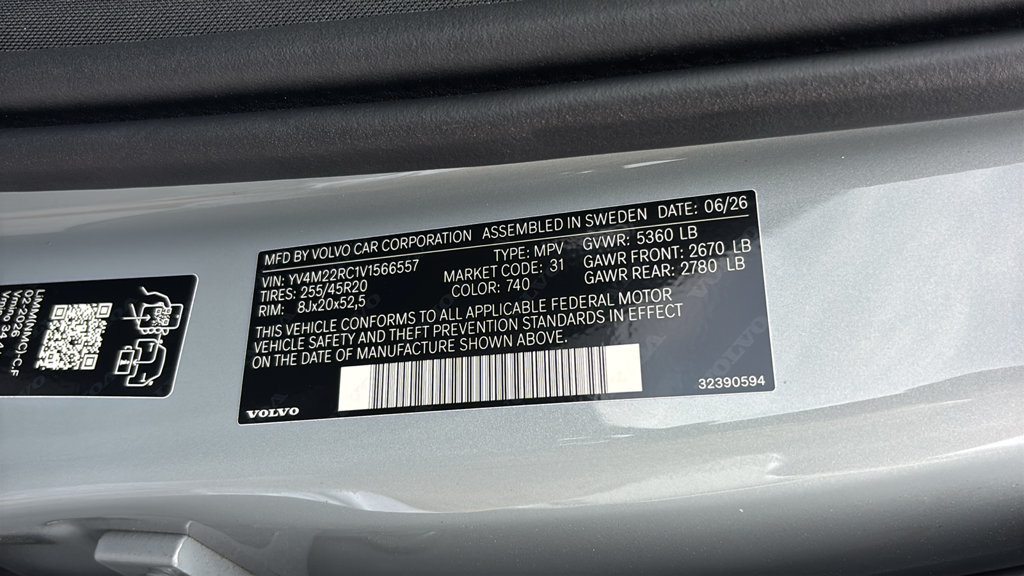 New 2027 Volvo XC60 B5 Plus AWD/4WD image 32