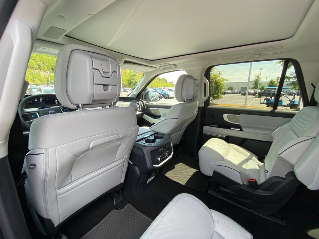 New 2027 Ford Expedition Max Platinum w/ Platinum Ultimate Package AWD/4WD image 22