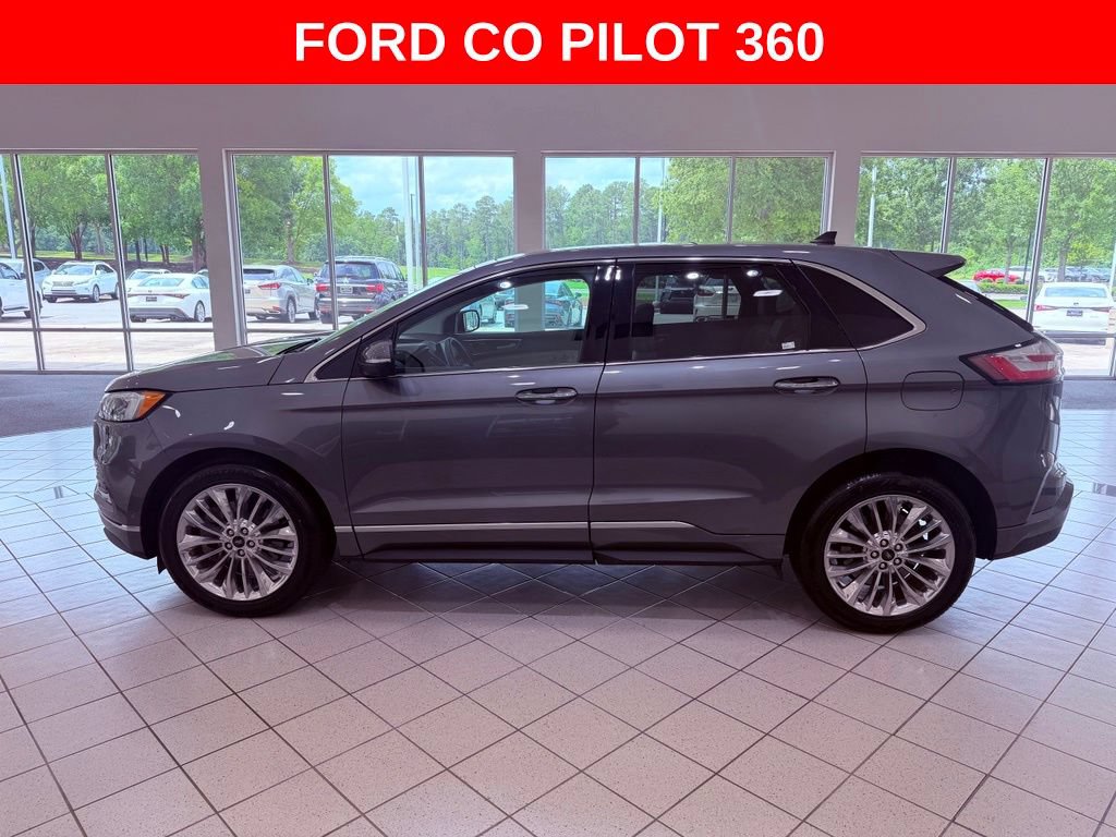 Used 2022 Ford Edge Titanium w/ Equipment Group 301A AWD/4WD image 4