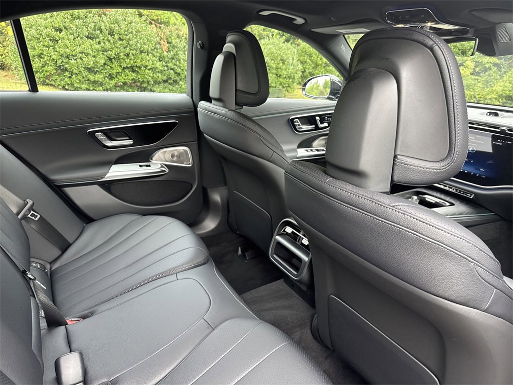 New 2026 Mercedes-Benz E 350 4MATIC Sedan image 14