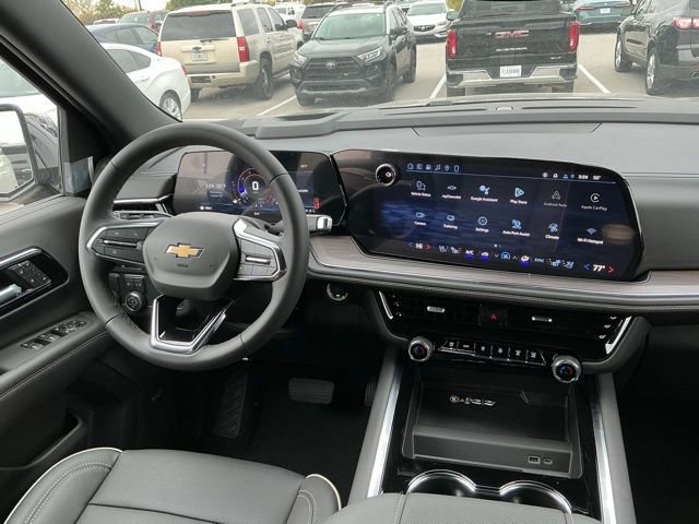 New 2026 Chevrolet Suburban Premier image 14