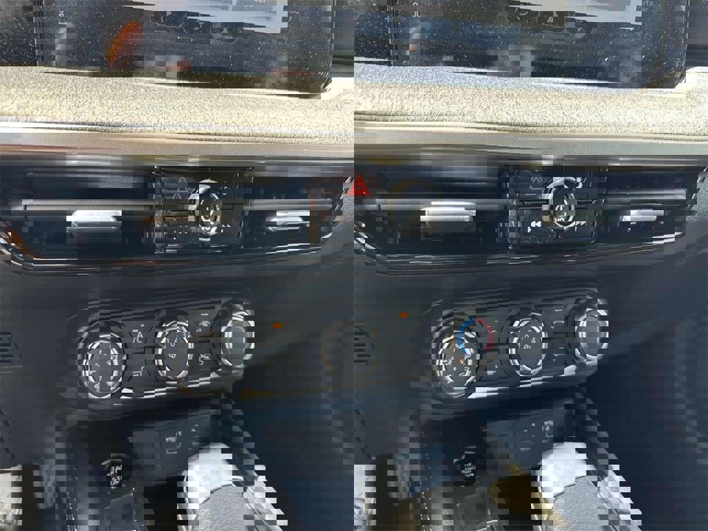 New 2026 Nissan Kicks SV w/ SV Premium Package image 20