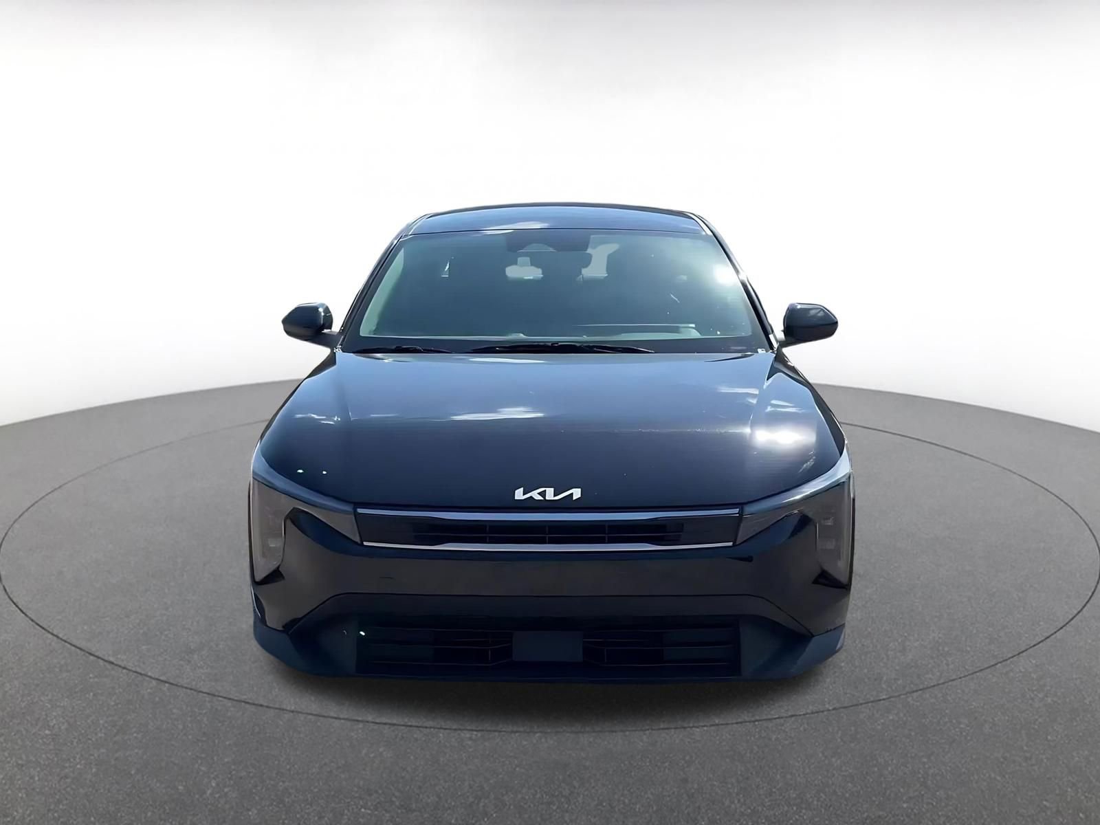 Used 2025 Kia K4 FWD image 3