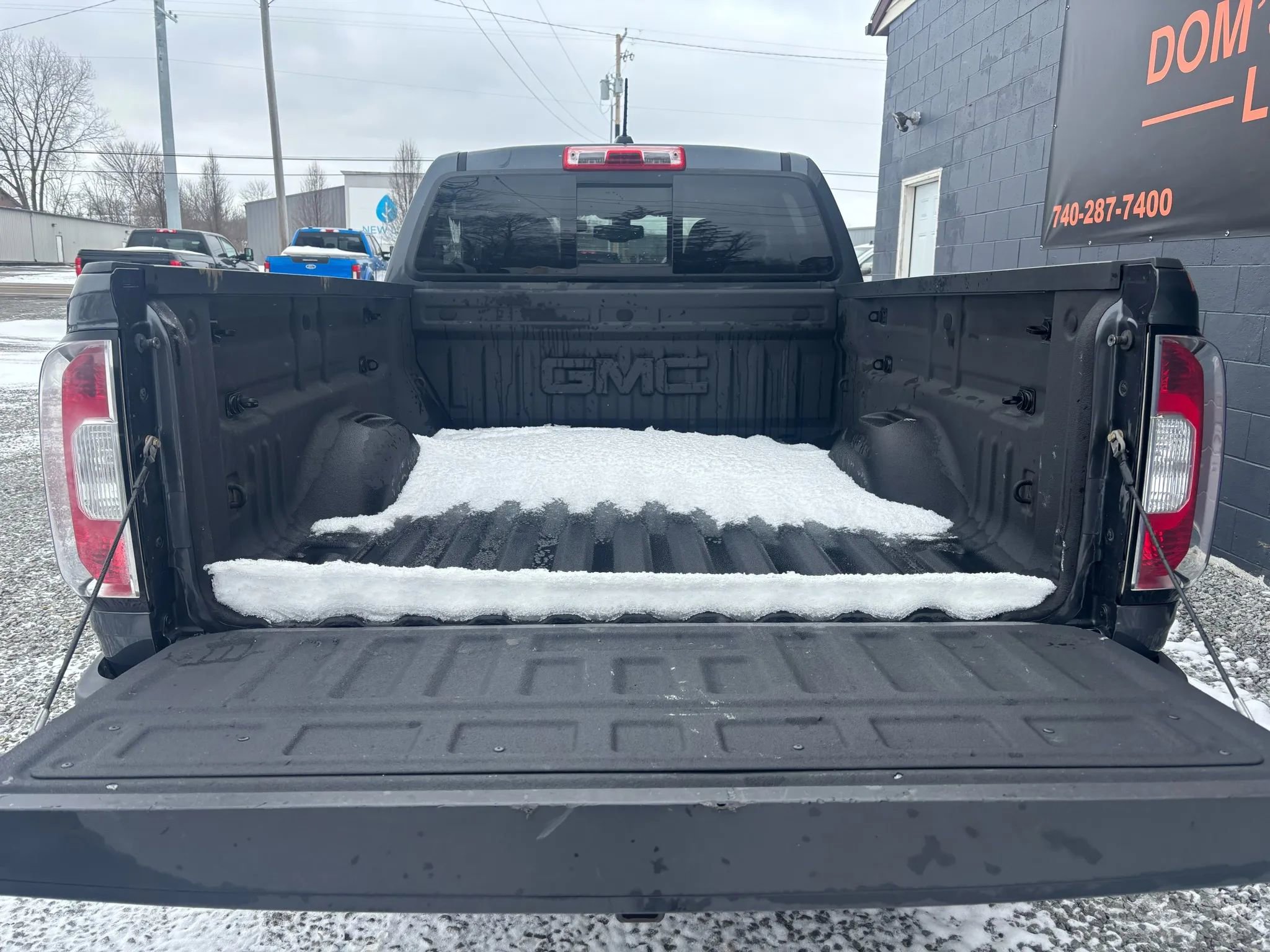 Used 2016 GMC Canyon SLE w/ All Terrain Adventure Package image 5