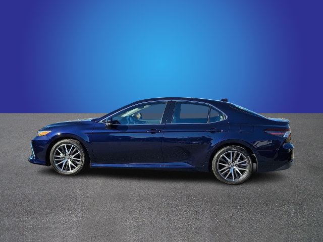 Used 2022 Toyota Camry XLE FWD image 7