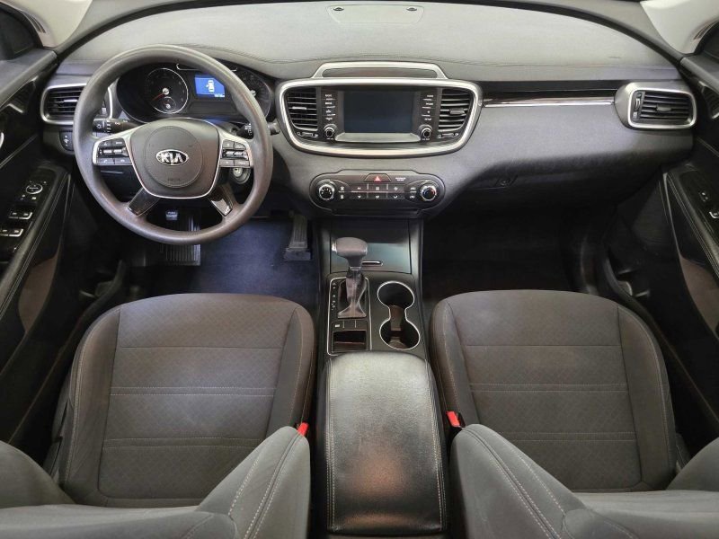 Used 2020 Kia Sorento LX FWD image 4