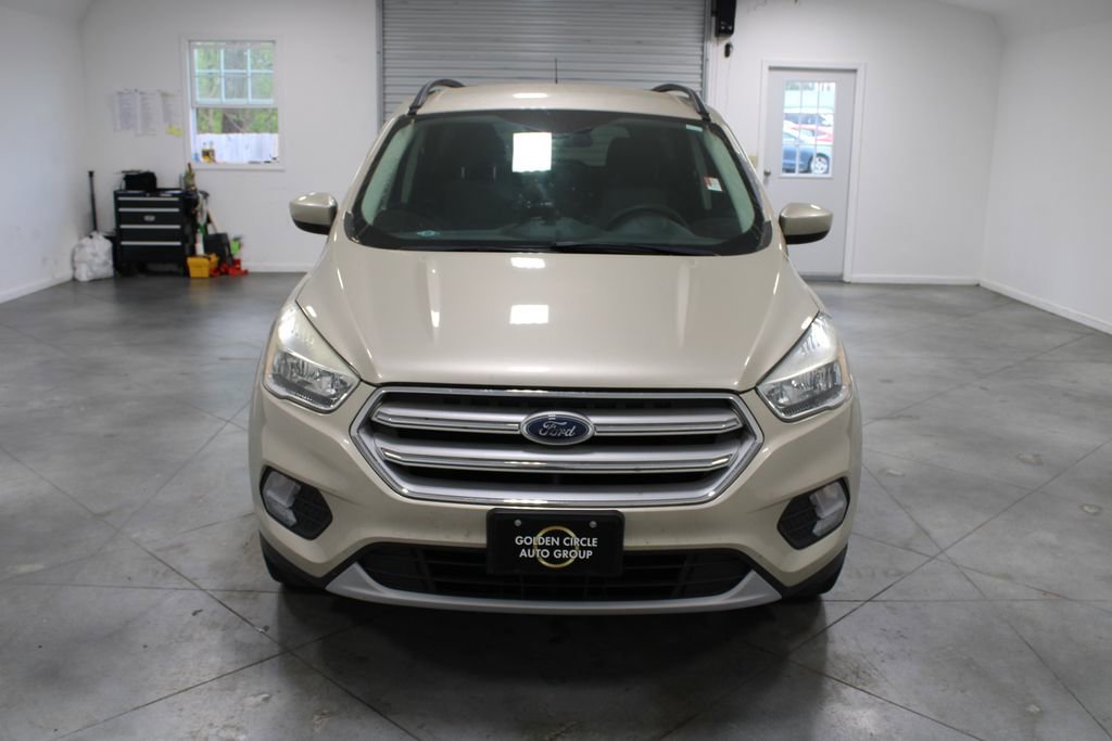 Used 2018 Ford Escape SE image 3