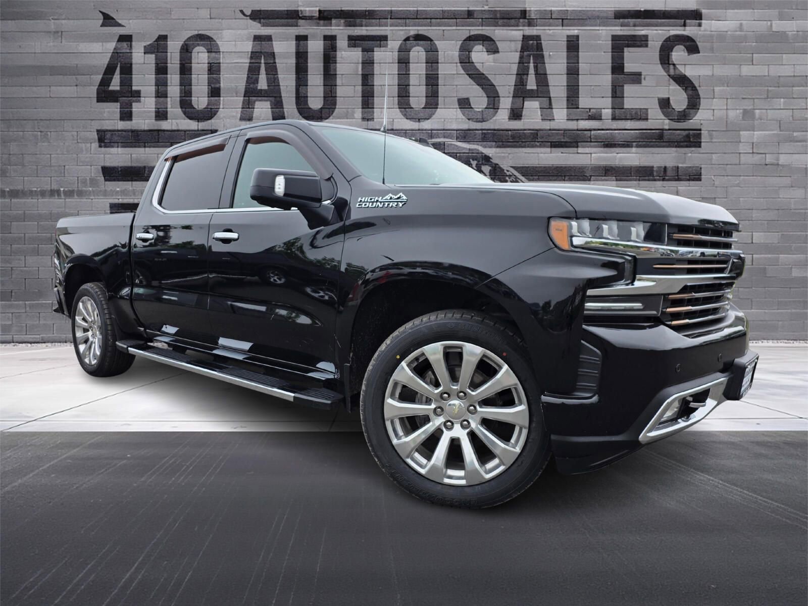 Used 2020 Chevrolet Silverado 1500 High Country w/ Technology Package AWD/4WD image 1