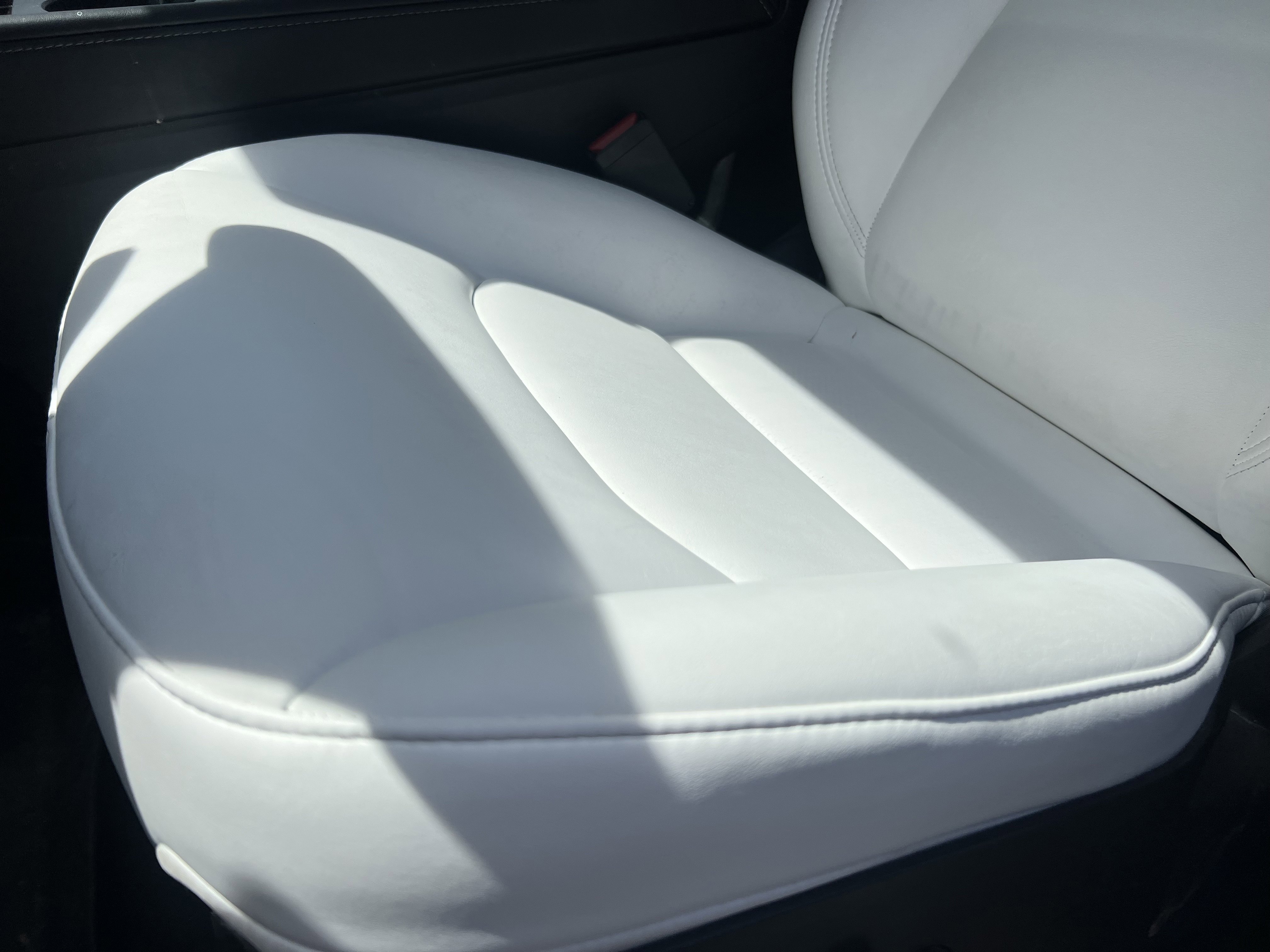 Used 2022 Tesla Model Y Performance image 18