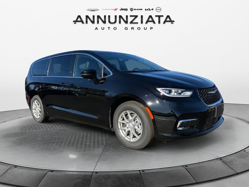 New 2026 Chrysler Pacifica Select FWD image 7