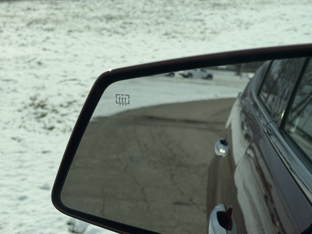 Used 2017 Chevrolet Traverse LT w/ Style and Technology Package image 50