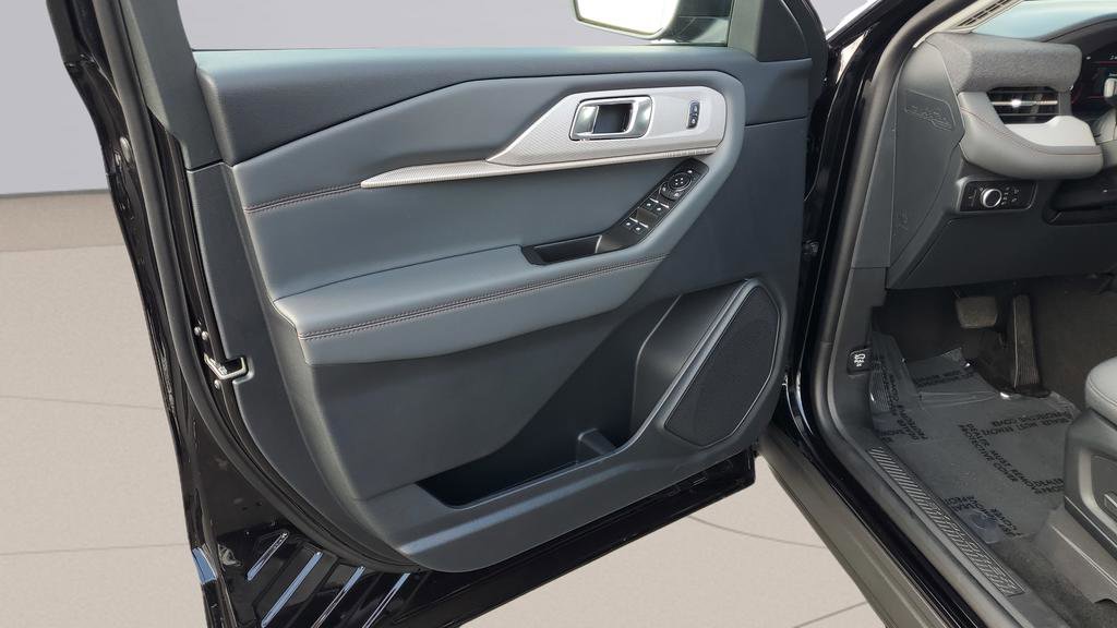New 2026 Ford Explorer Active image 13