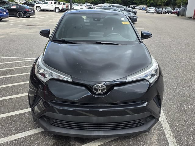 Used 2019 Toyota C-HR LE FWD image 2