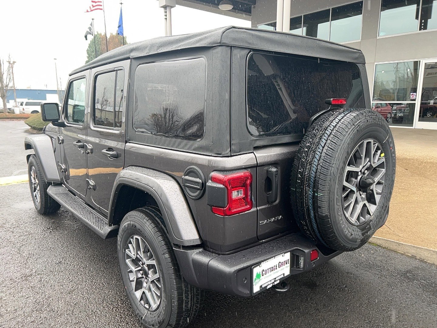 New 2026 Jeep Wrangler Unlimited Sahara AWD/4WD image 6