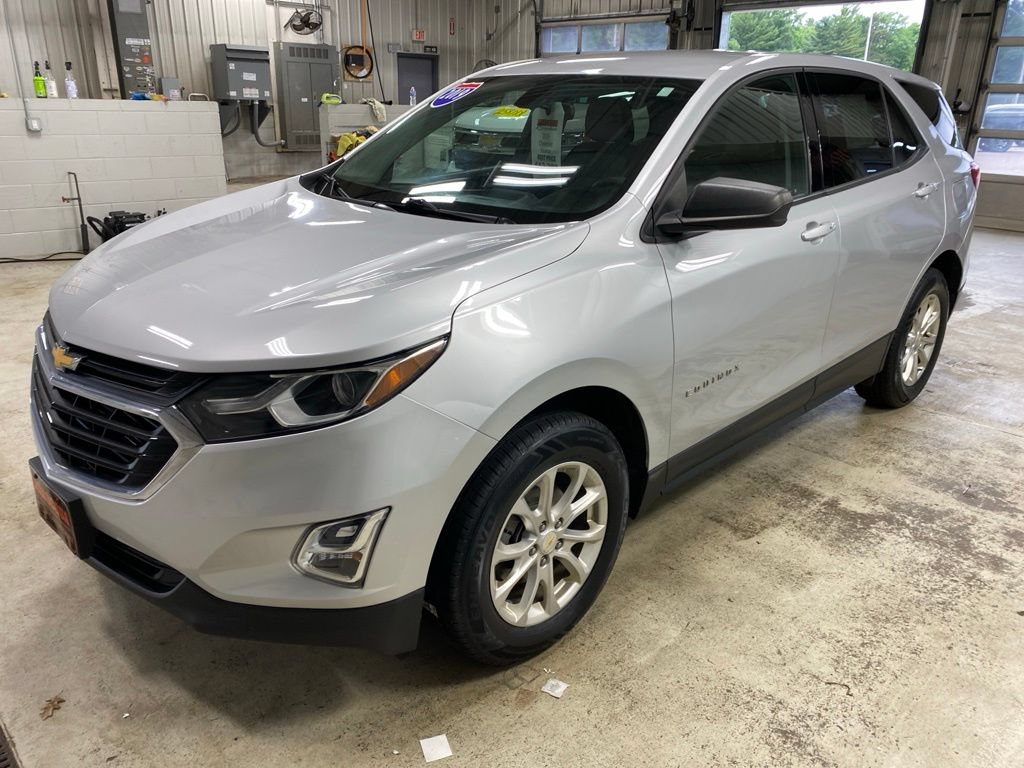 Used 2019 Chevrolet Equinox LS w/ LS Convenience Package AWD/4WD image 5