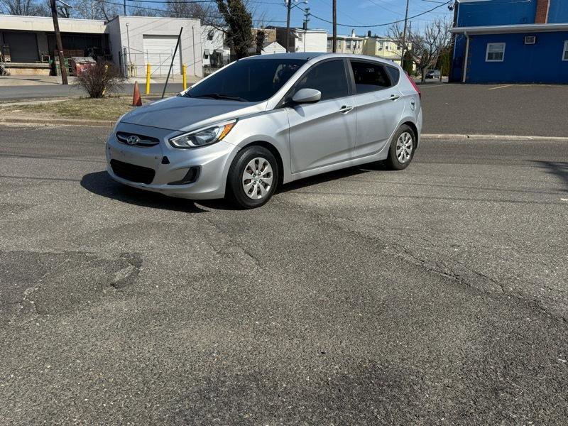 Used 2016 Hyundai Accent SE image 1