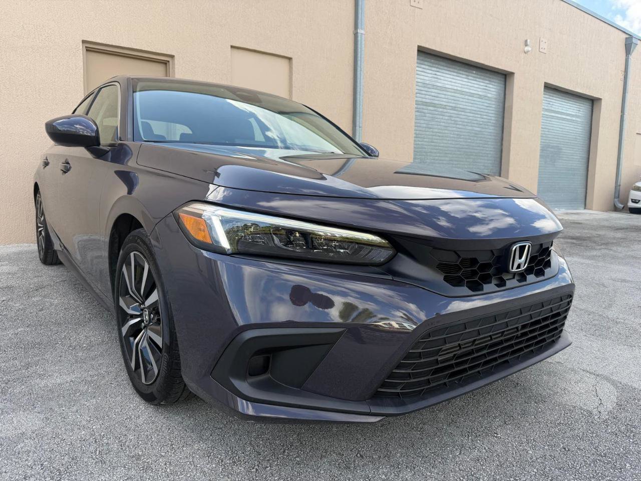 Used 2024 Honda Civic EX-L image 10