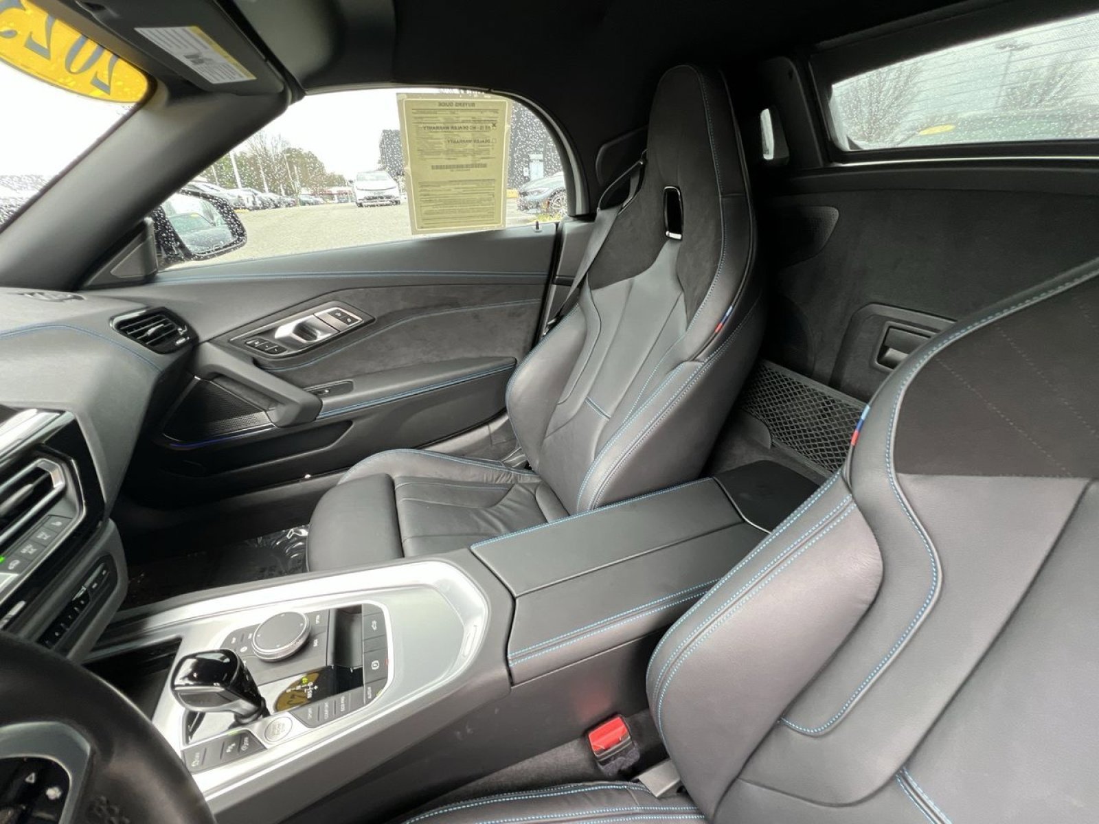 Used 2023 BMW Z4 M40i w/ Premium Package image 3