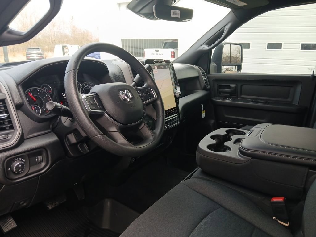 New 2026 RAM 2500 Tradesman image 32