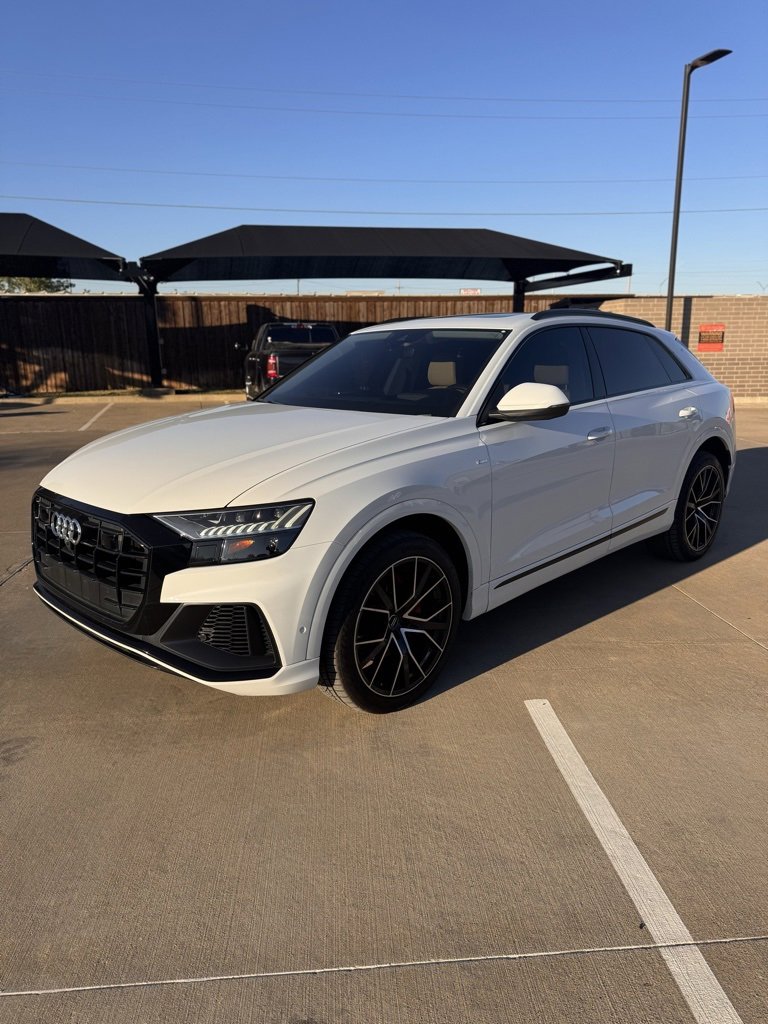 Used 2019 Audi Q8 Prestige image 3