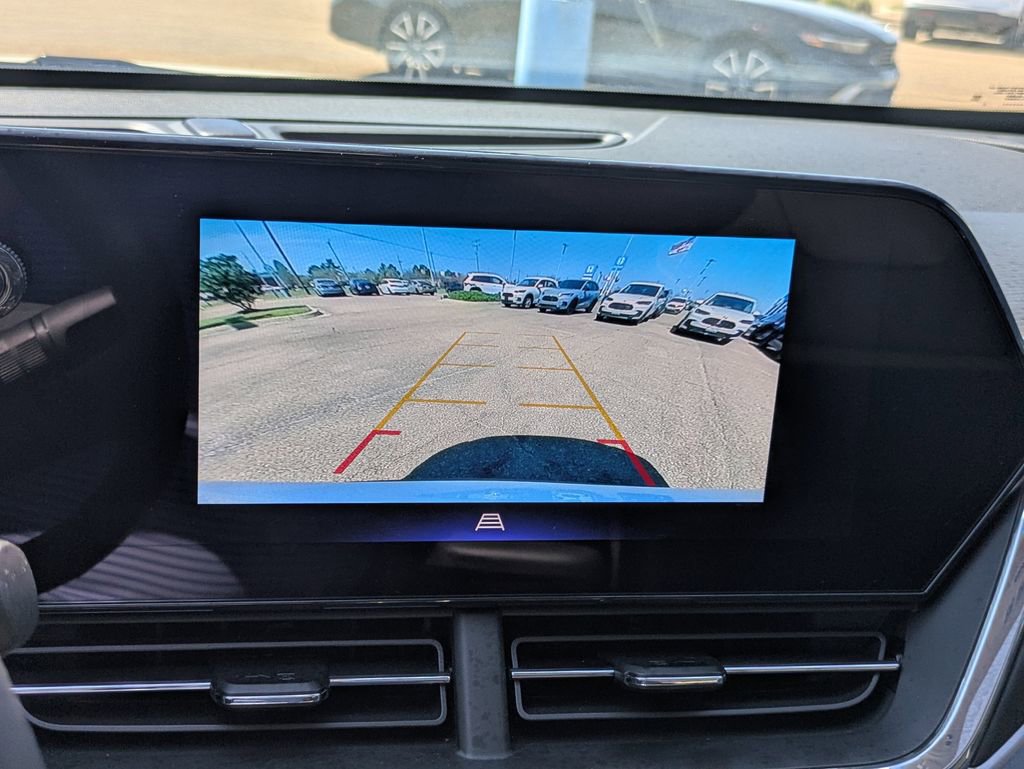 Used 2026 Chevrolet Trax ACTIV w/ Sunroof Package image 21