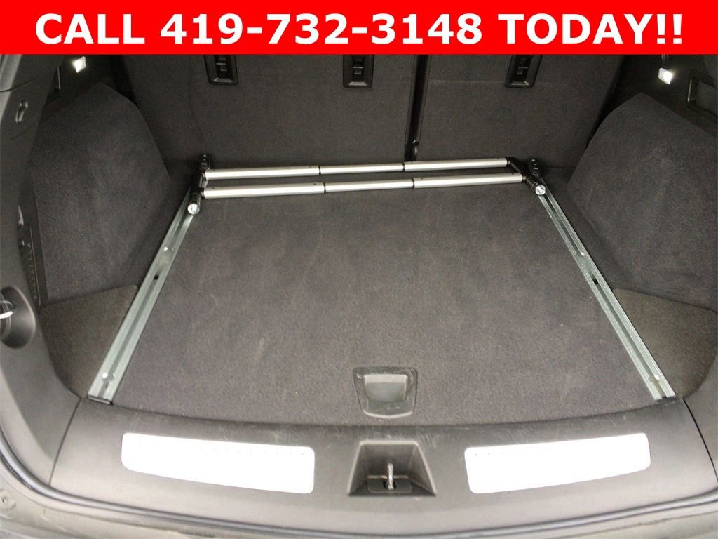 Used 2025 Cadillac XT5 Premium Luxury AWD/4WD image 3