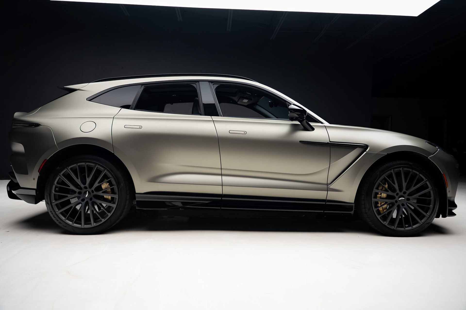 Used 2023 Aston Martin DBX 707 AWD/4WD image 35