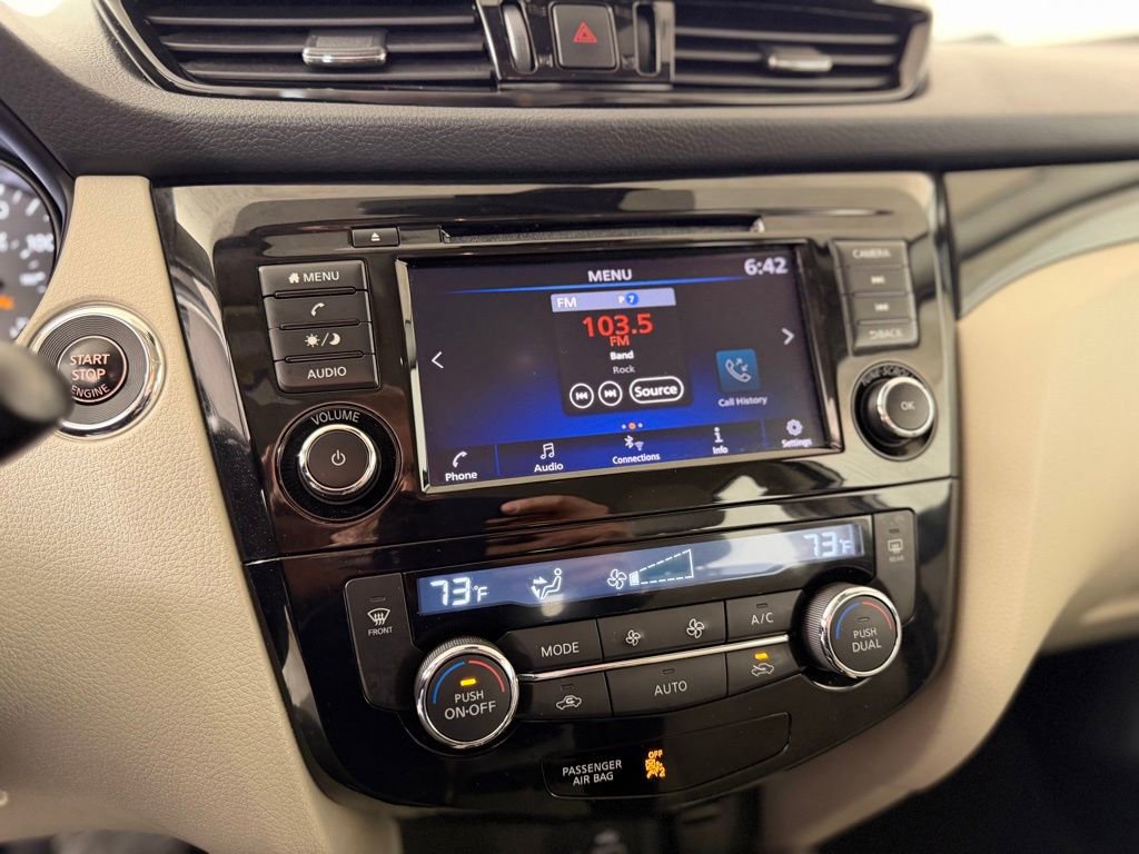 Used 2021 Nissan Rogue Sport SV image 16