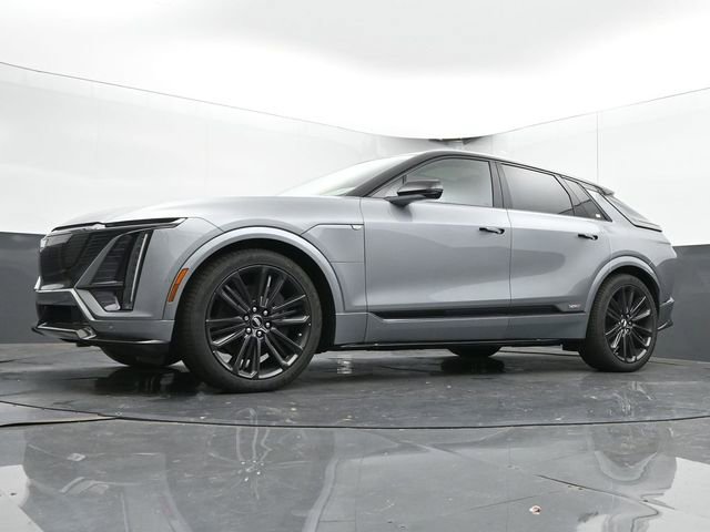 New 2026 Cadillac Lyriq V image 37