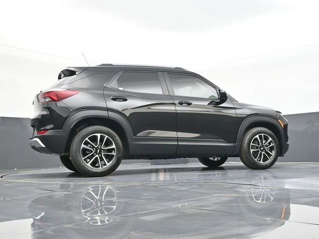 New 2026 Chevrolet TrailBlazer LT w/ Driver Confidence Package FWD image 44