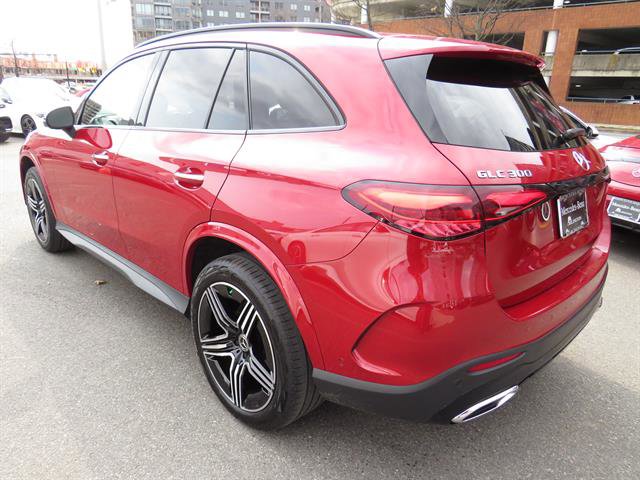 Certified 2025 Mercedes-Benz GLC 300 4MATIC image 2