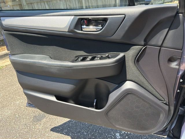 Used 2017 Subaru Outback 2.5i Premium AWD/4WD image 23