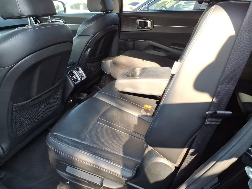 Used 2024 Kia Sorento S FWD image 25