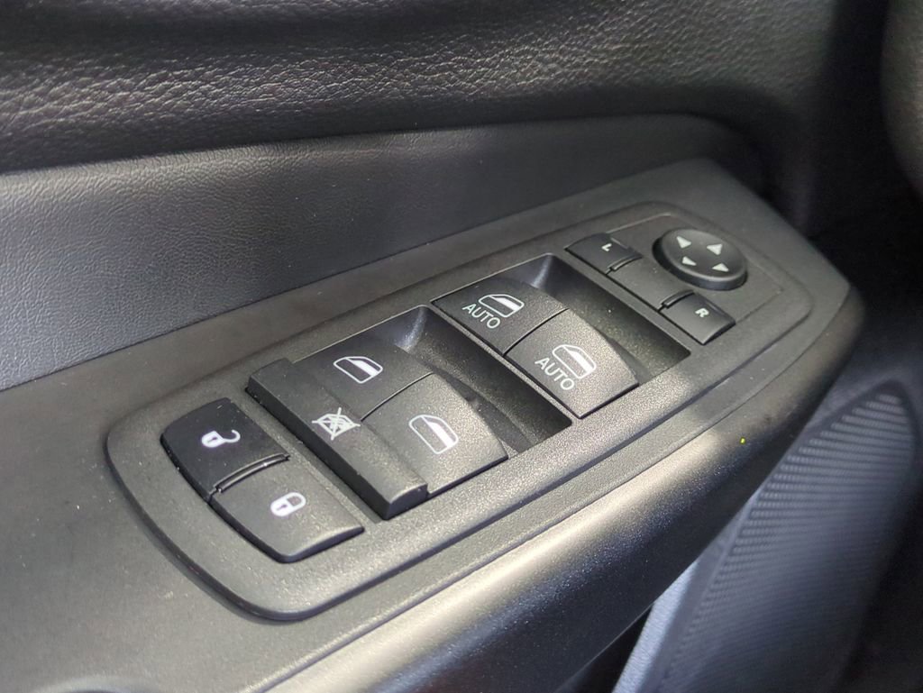 Certified 2022 Jeep Cherokee Trailhawk image 25