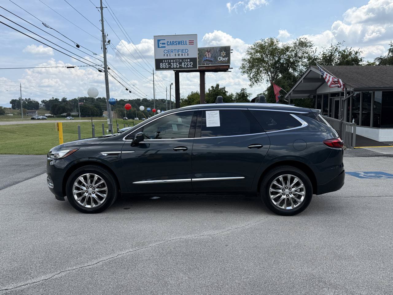 Used 2019 Buick Enclave Premium w/ Experience Buick Package FWD image 8