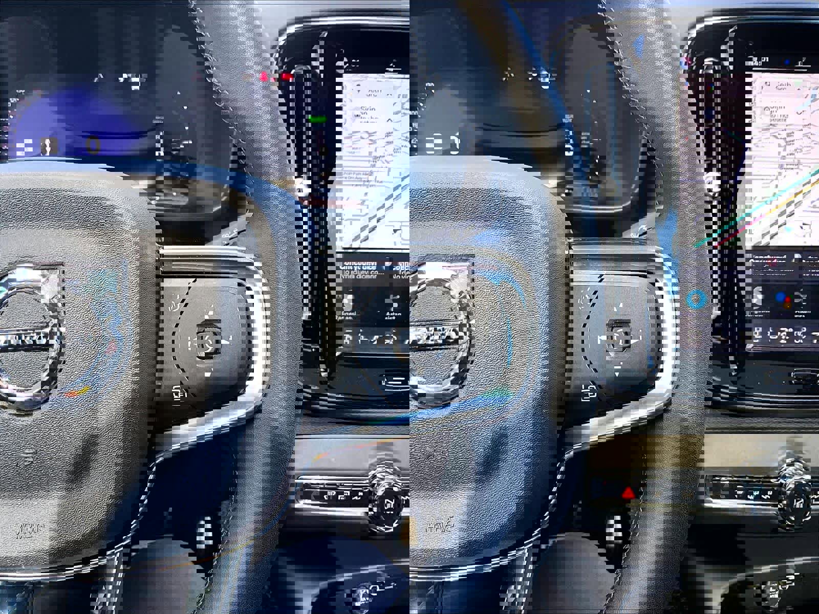 Used 2023 Volvo C40 P8 Recharge Plus image 21