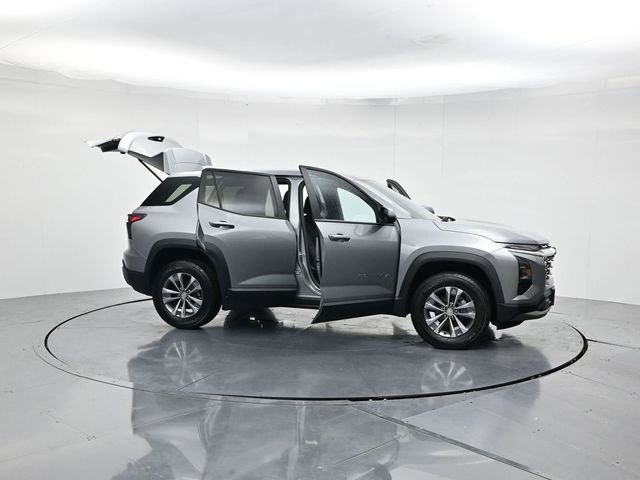 Used 2025 Chevrolet Equinox LT image 50