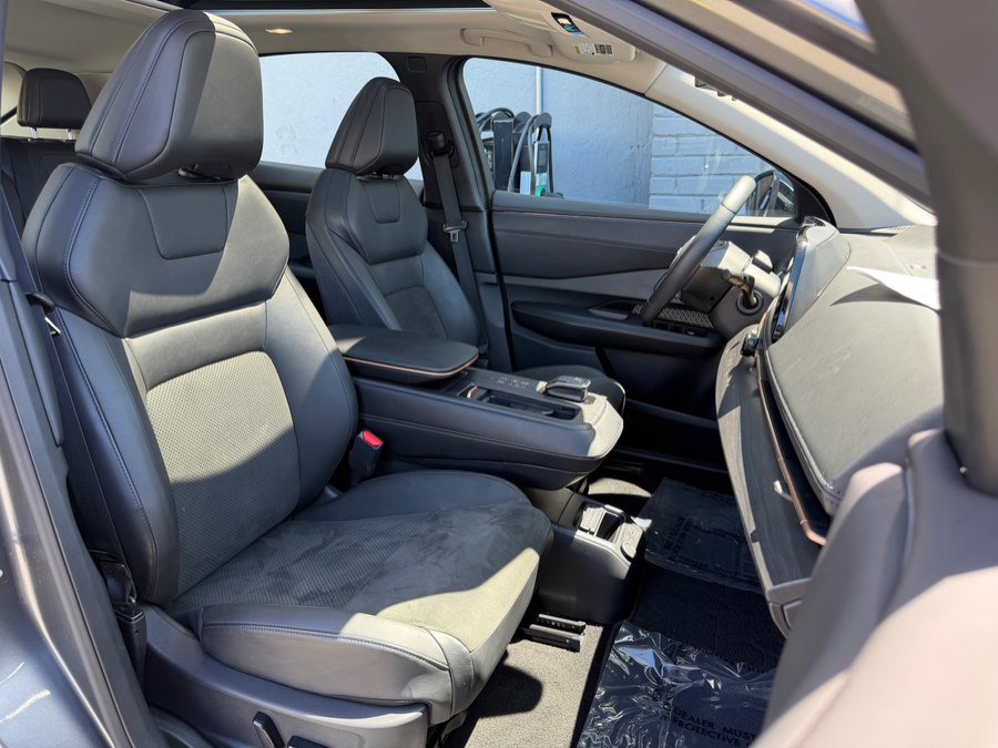 Used 2023 Nissan Ariya FWD image 36
