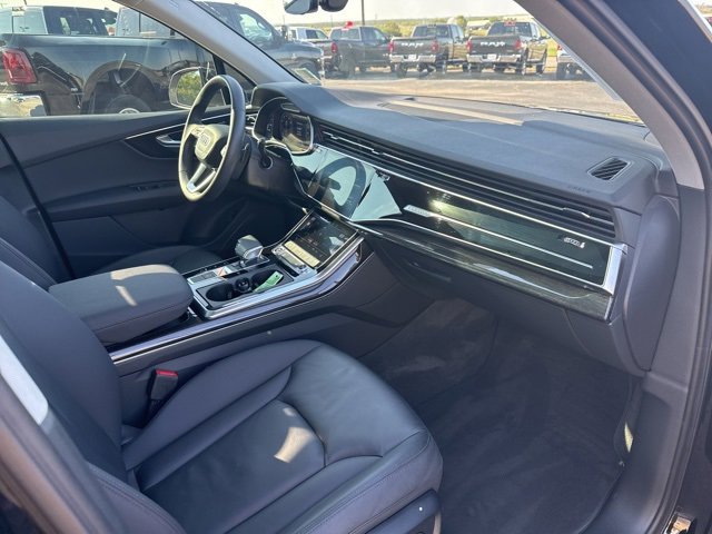 Used 2022 Audi Q7 3.0T Premium image 11