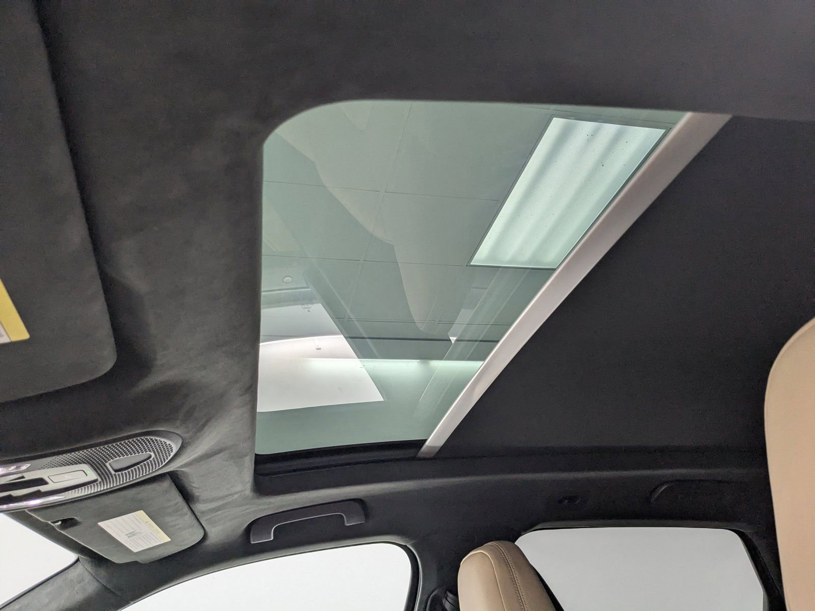 New 2026 Porsche Cayenne Turbo image 24