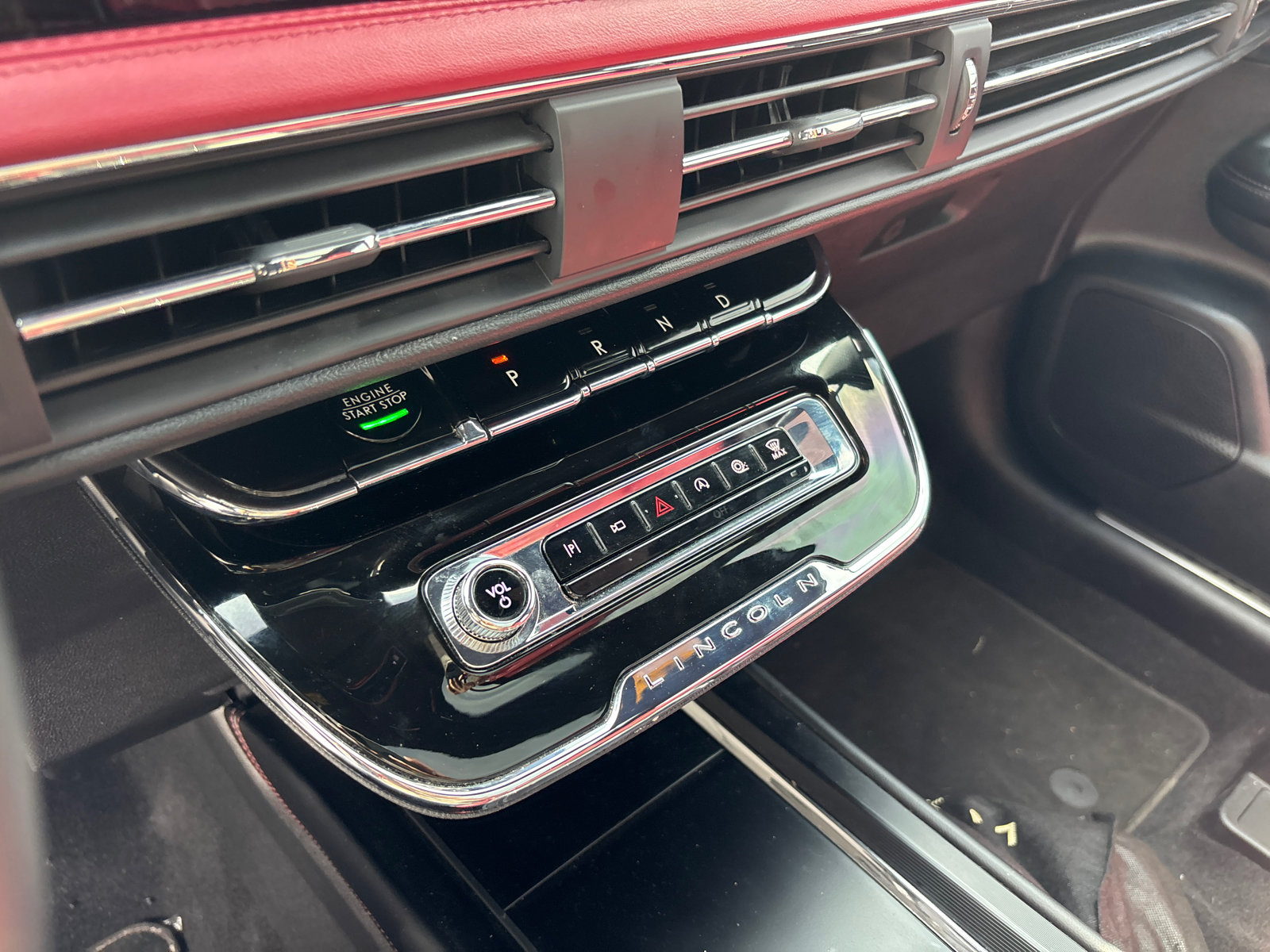 Certified 2025 Lincoln Corsair Reserve AWD/4WD image 22